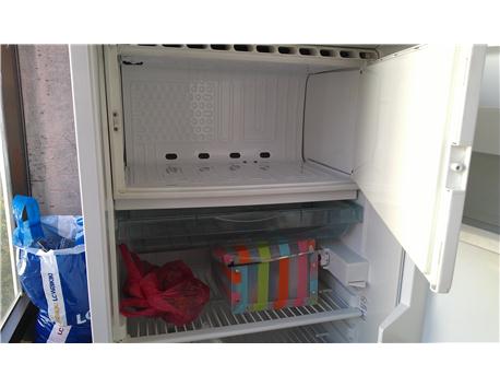 Ariston marka Tek Kapılı Buzdolabı