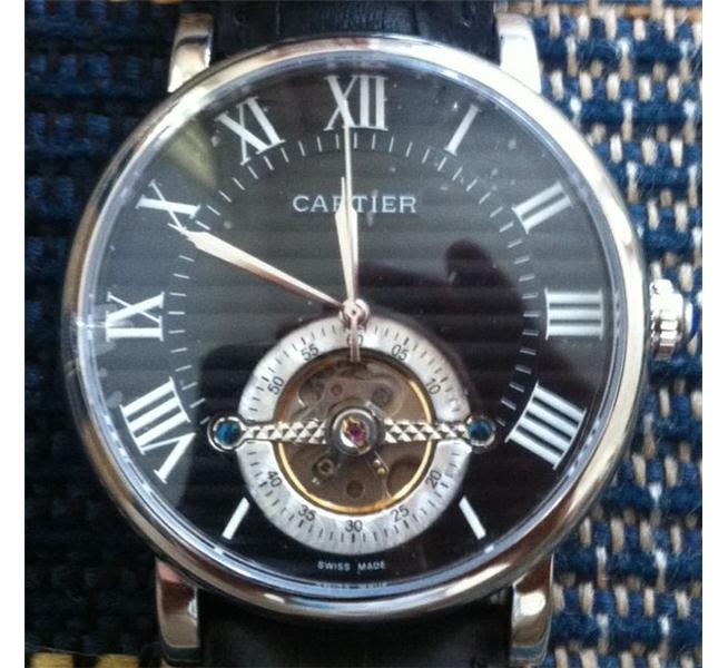 Cartier (kurmalı saat) Pil derdi yok