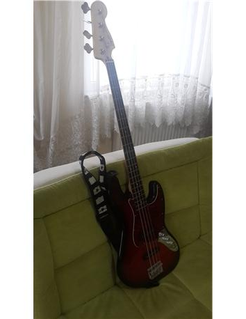 Fender Squier Standard Jazz Bas