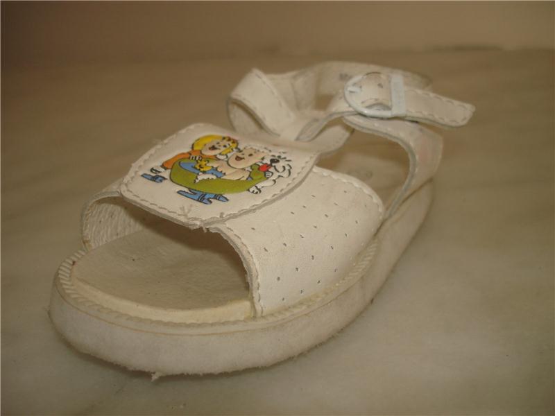 5.-tl  ithal çocuk sandalet-ayakkabı-spor ayakkabılar takımlar kırık- serisiz-kutusuz...18/35 