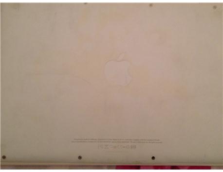 tertemiz macbook 2010 ortası 