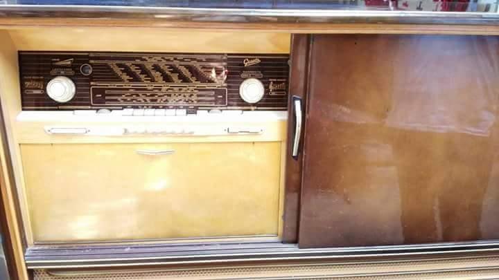 Antika Greatz Marka radyolu pikapli konsol 