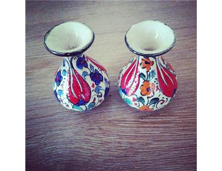Yılbaşı hediyeniz bizden küçük Çini vazolar ikisi birden 10 tl #ikinciel #vazo #çini #yılbaşı