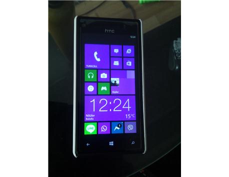 htc windows 8 x sıfır gibi hiçbir sıkıntısı yok son çıkan lumia 928le hemen hemen aynı özelliklere sahip s3 s4 veya android cihazlarla takas düşünüyorum .orjinal resimlerini attim ekranda jelatin vardir sizi yaniltmasin.. 05397296843