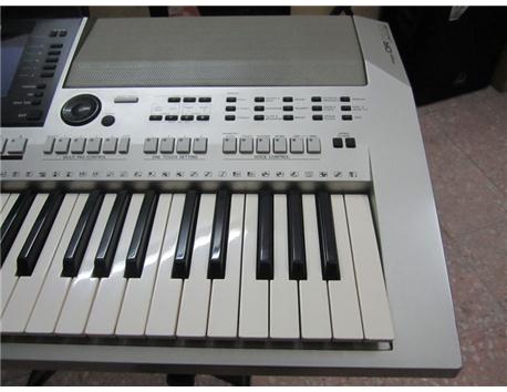 YAMAHA OR700 V1  KORG PA55 LER 