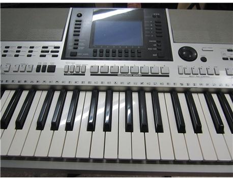 YAMAHA OR700 V1  KORG PA55 LER 