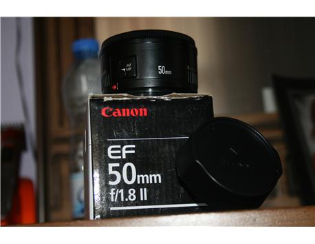 canon 50mm lens 1.8