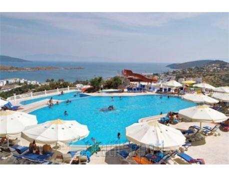 OTOMOBİL TAKASLI BODRUM CLUB DEDEMAN´da ÖMÜR BOYU TAPULU DEVREMÜLK