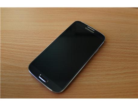 samsung s4  32gb baska yerde yok garantili kutulu faturalı full+full  1,200tl kusursuz sadece nakit