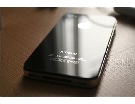 Iphone 4 16 GB siyah aksesuarlı general mobile dicovery takaslı