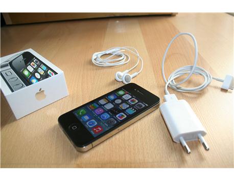 Iphone 4 16 GB siyah aksesuarlı general mobile dicovery takaslı