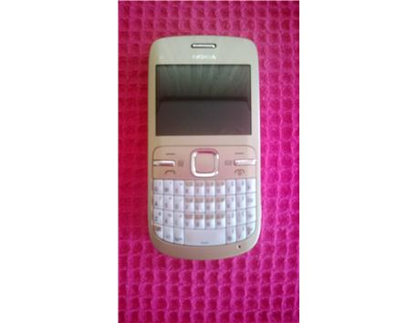 	tertemiz c300 GOLDEN WHITE nokia sarjida gayet iyi gidiyo