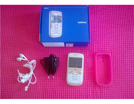 	tertemiz c300 GOLDEN WHITE nokia sarjida gayet iyi gidiyo