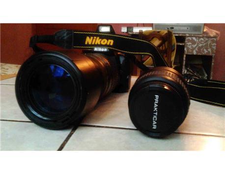 NİKON D3000 18-55 LENS ( 600 TL ) SORUNSUZ