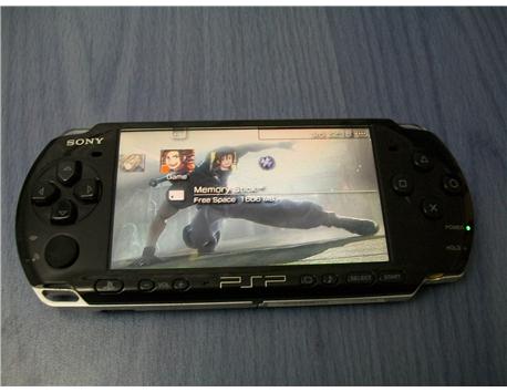 Miss gibi Tertemiz PS Vita & PSP3004 ikilisi...