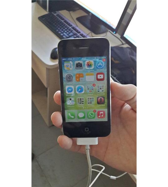 İphone 4 8 gb 