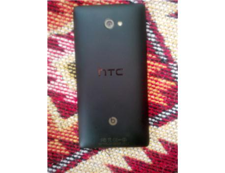 750 HTC 8X camı az bir şey çatlak 