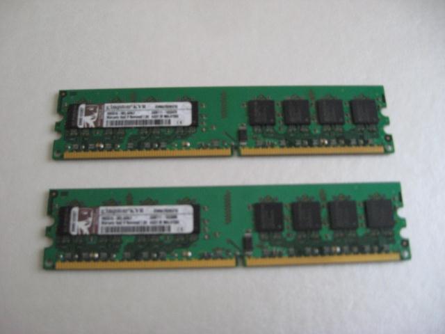 kingston 1gb ddr 2 667 mhz iki tane mevcut