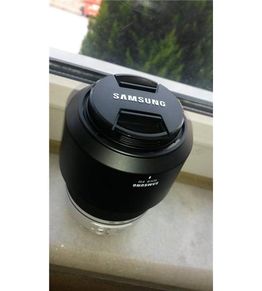 Samsung NX1000 + 50-200 Objektif