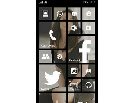 Nokia Lumia 820 8.1 (550₺)