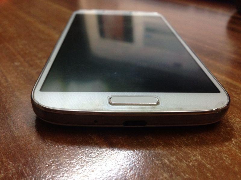 Samsung Galaxy s4 white 16 gb