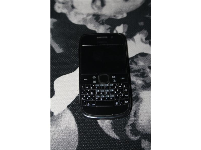 Nokia E6 telefon acil