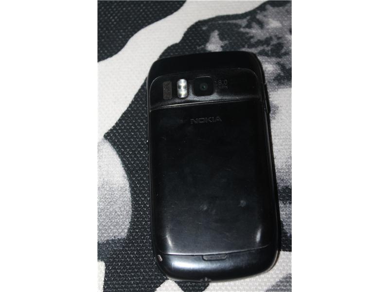 Nokia E6 telefon acil