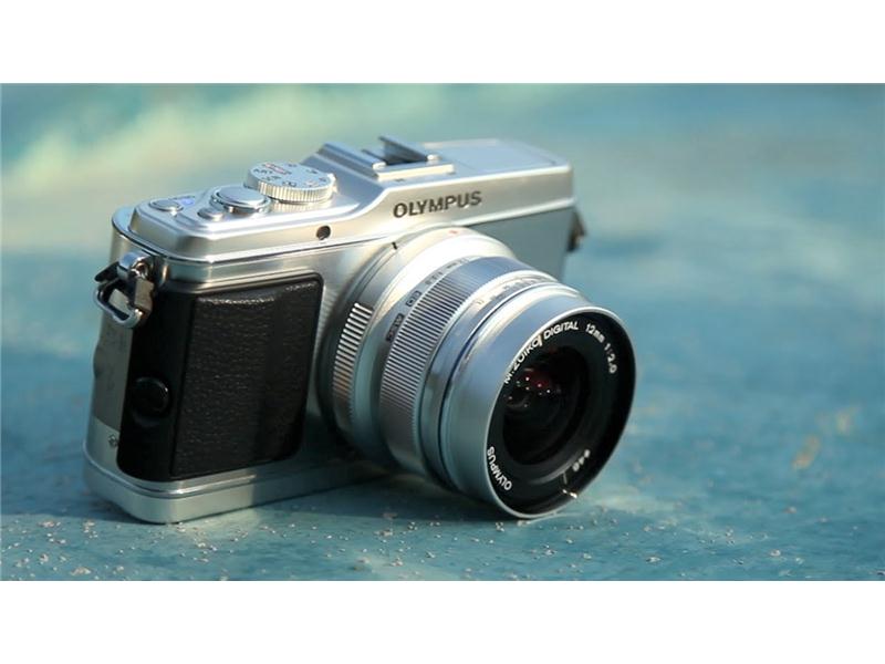 olympus PEN E-P3 fotograf makınası vardır takas etmek ısterım netten bakabılırsınız fıyatına ve özellıklerıne