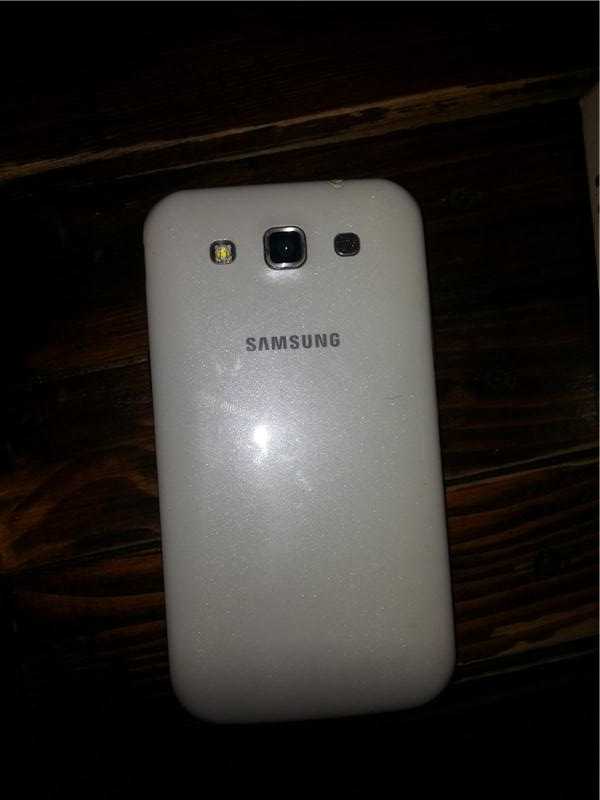 Samsung Galaxy win gt-I8552 