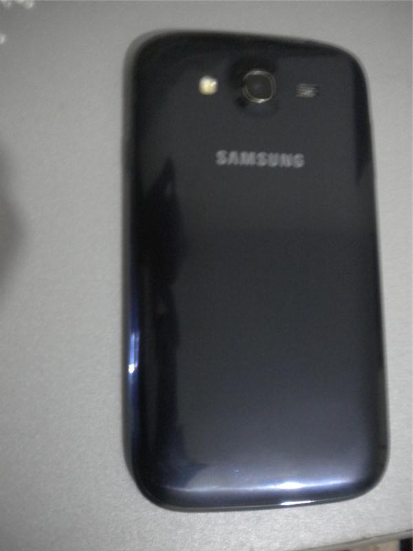 samsung galaxy grand duos iphone 4 veya 4s le takas olur