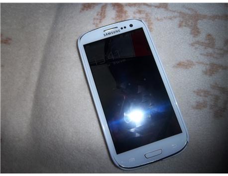 SAMSUNG GALAXY S3 16GB BEYAZ TAKAS A ACIK İPHONE4S XPERİA Z ÜST VERİLİR