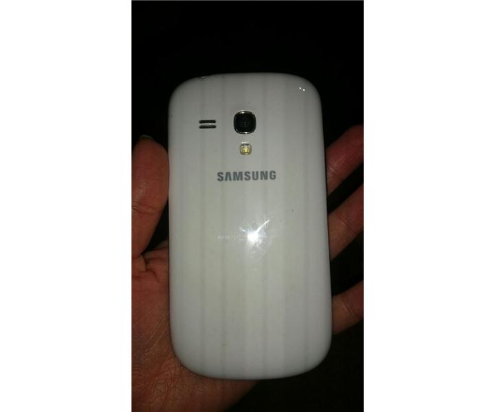 Samsung Galaxy SIII mini I8200 beyaz