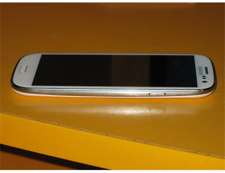 Samsung S3 Bedavadan biraz pahali