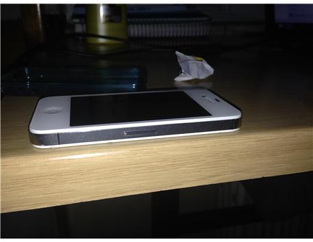 Takaslık İphone 4s (64 GB)