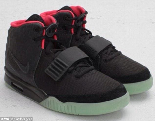 nike yeezy2 spor ayakkabı