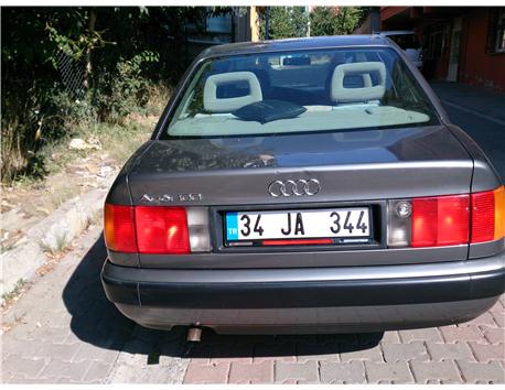 Audi 100 2.3 KAZASIZ BOYASIZ 110.000km otomatik bakımlı.