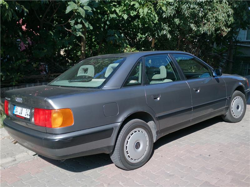 Audi 100 2.3 KAZASIZ BOYASIZ 110.000km otomatik bakımlı.