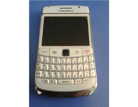 BLACBERRY İOS 9780 BOLD SORUNSUZDUR TAKAS OLUR