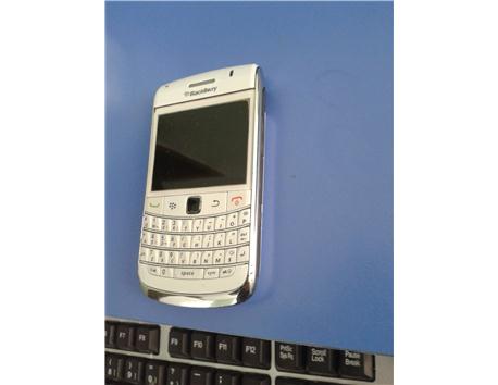 BLACBERRY İOS 9780 BOLD SORUNSUZDUR TAKAS OLUR