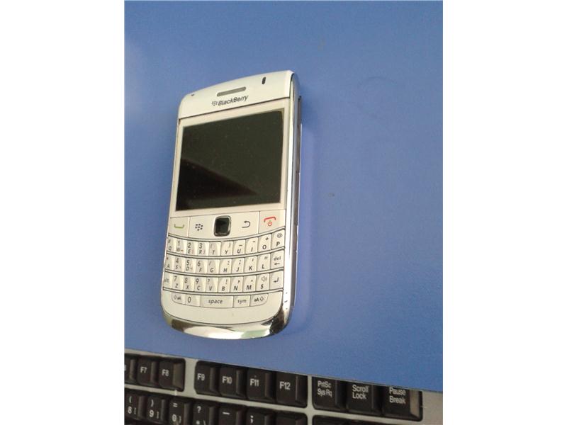 BLACBERRY İOS 9780 BOLD SORUNSUZDUR TAKAS OLUR