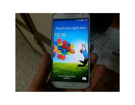 galaxy s4 i9500 600 tl beyaz sorunsuz