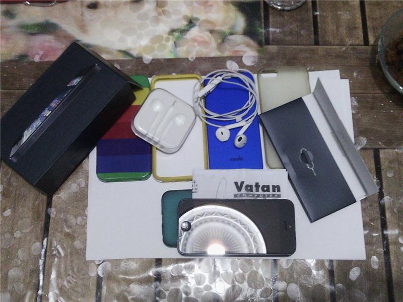 TEMİZ KUTULU FATURALI SİYAH İPHONE 5 TAKAS OLUR VATANDAN ALINMADIR