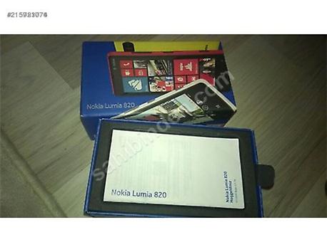 Lumia 820 çok temiz çiziksiz