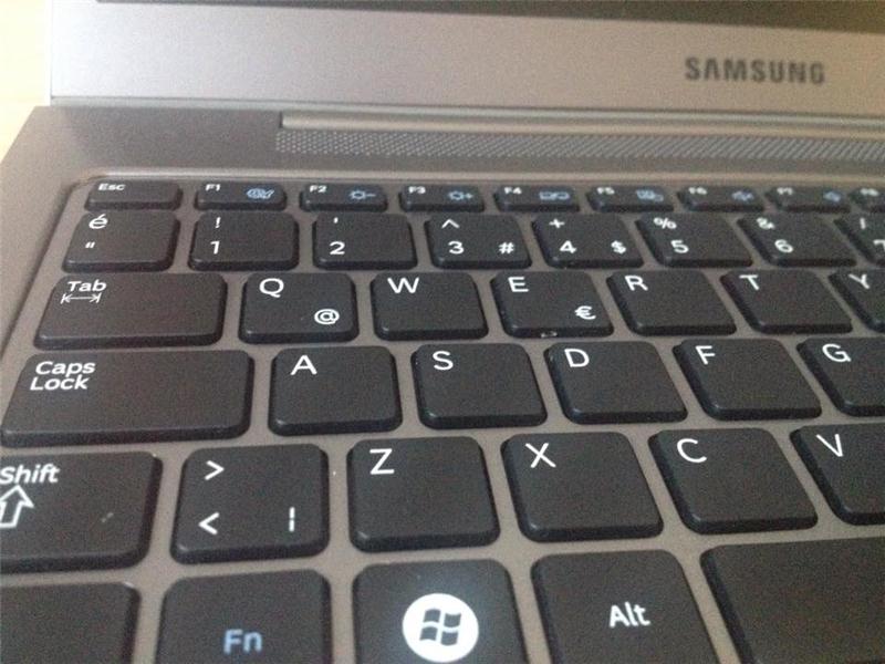 Samsung NP530U3B ULTRABOOK LAPTOP