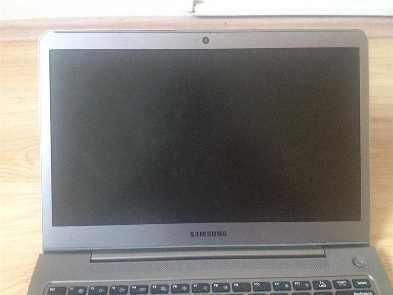 Samsung NP530U3B ULTRABOOK LAPTOP