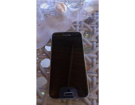 ACİL 6 aylik kullanilmis samsung galaxy s5 4G Cam koruma takili 