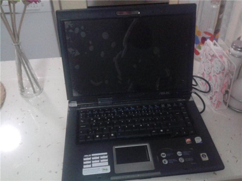 2 adet laptop 