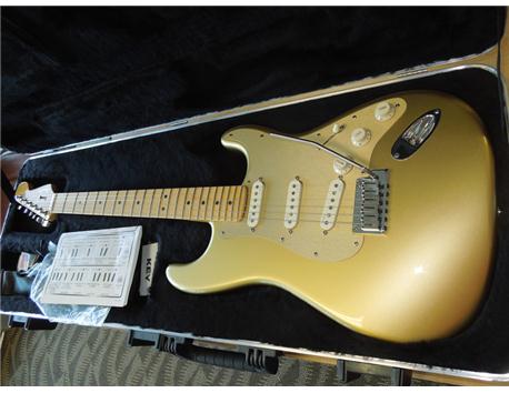 FENDER U.S.A STRAT DELUXE FSR GODEN AZTEC TERTEMİZ