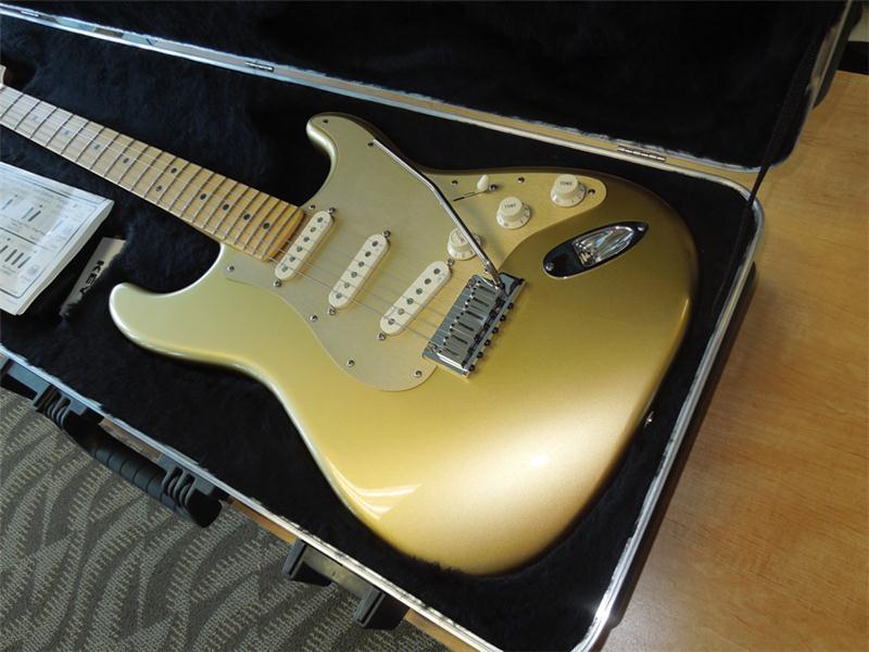 FENDER U.S.A STRAT DELUXE FSR GODEN AZTEC TERTEMİZ