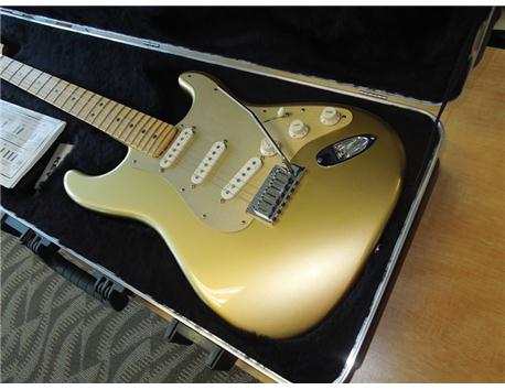 FENDER U.S.A STRAT DELUXE FSR GODEN AZTEC TERTEMİZ